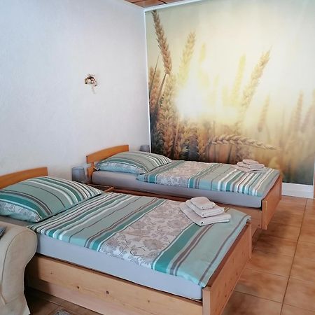 Schoene Wohnung Im Herzen Von Burgstaedt Екстериор снимка